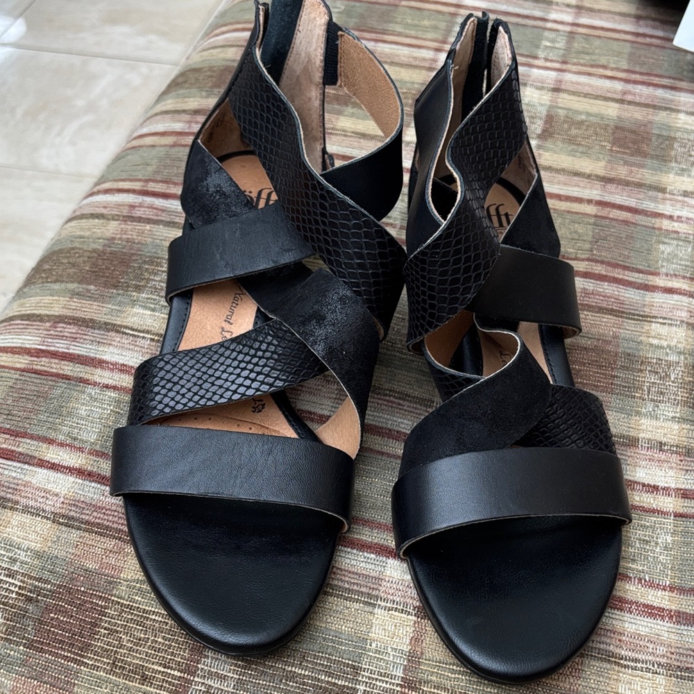 Chic Black Women's Sandals